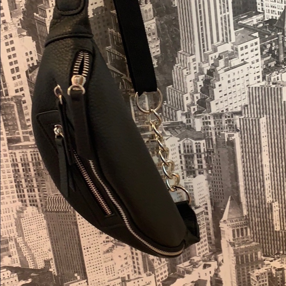 black belt bag/fanny pack